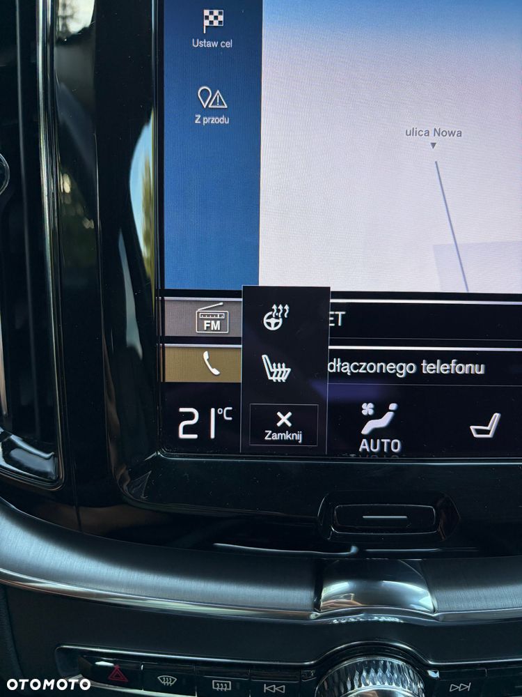 Volvo XC 60 B5 D AWD Plus Dark - 12