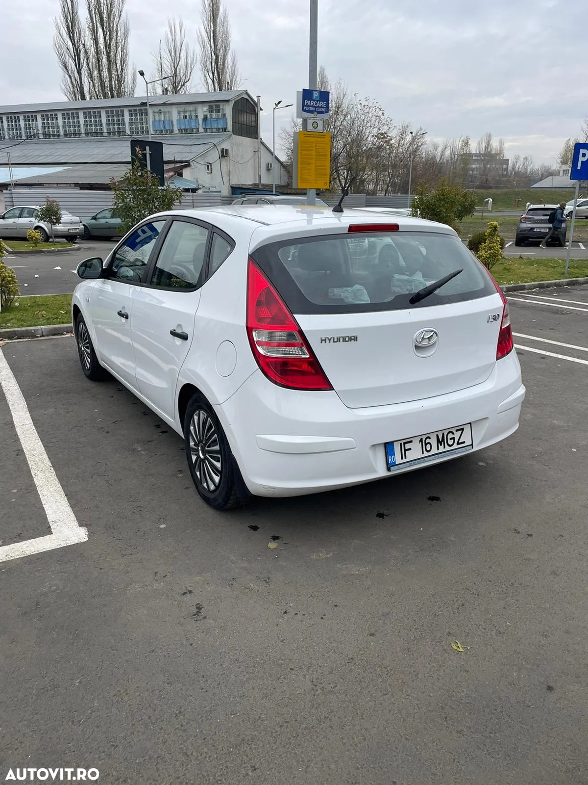 Hyundai i30 1.4 DOHC GL CLASSIC - 17