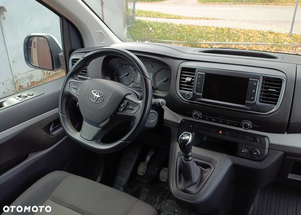 Toyota ProAce Kombi 2.0 D-4D Long 2,8t - 8