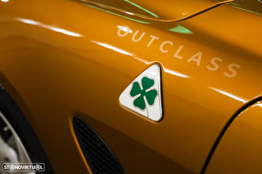 Alfa Romeo Giulia 2.9 V6 Bi-Turbo AT8 Quadrifoglio - 14