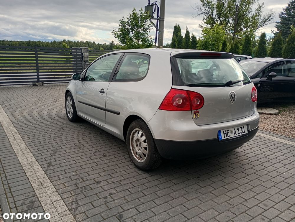 Volkswagen Golf - 6