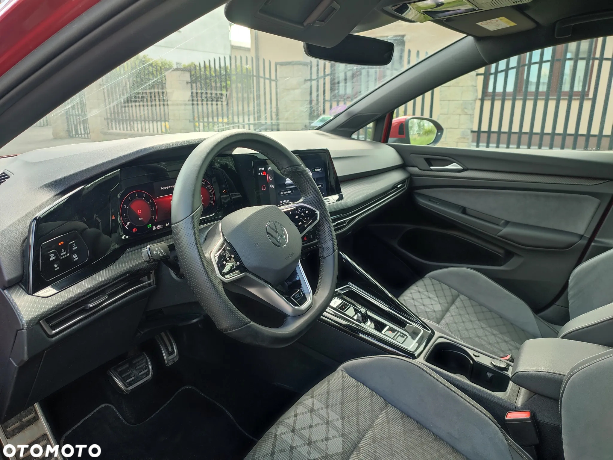 Volkswagen Golf 1.5 eTSI OPF DSG R-Line - 30