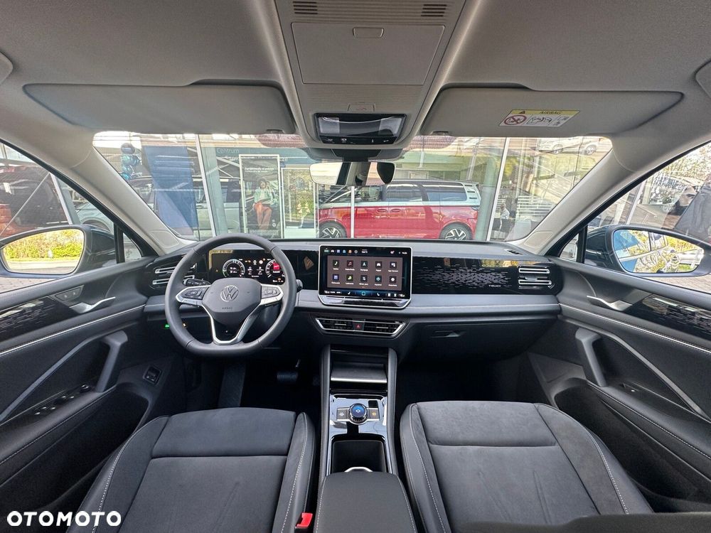 Volkswagen Tiguan - 16
