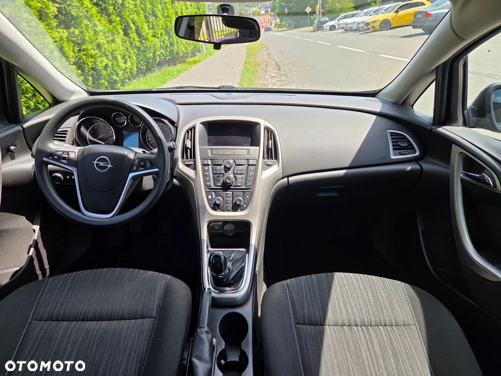 Opel Astra 1.4 Turbo Exklusiv - 8