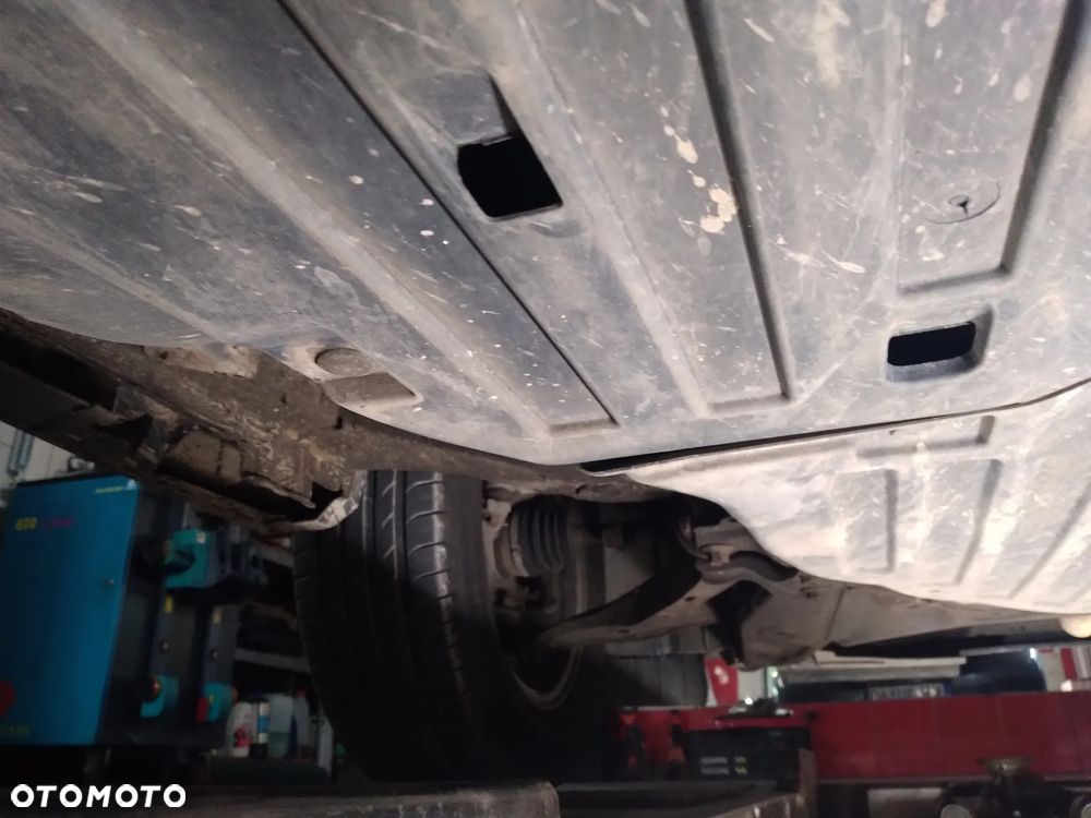 Honda CR-V 2.0 Comfort - 23