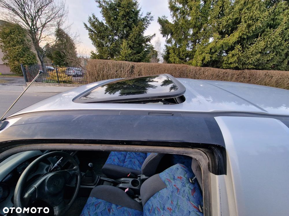 Toyota RAV4 2.0 Special - 33