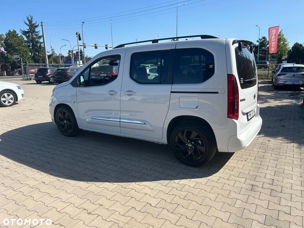 Toyota Proace City Verso 1.5 D-4D Family - 11