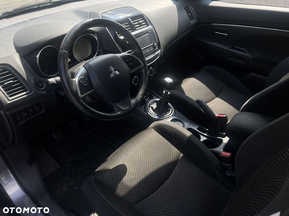 Mitsubishi ASX - 9