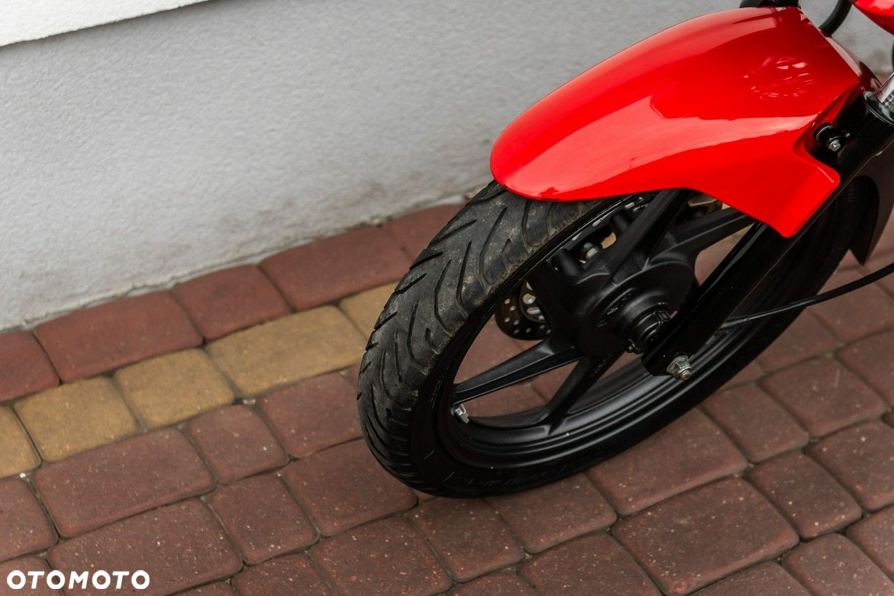 Honda CBF - 8
