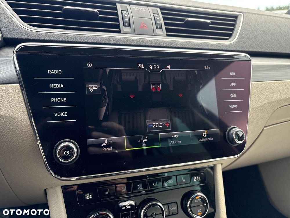 Skoda Superb 2.0 TSI Style DSG - 30