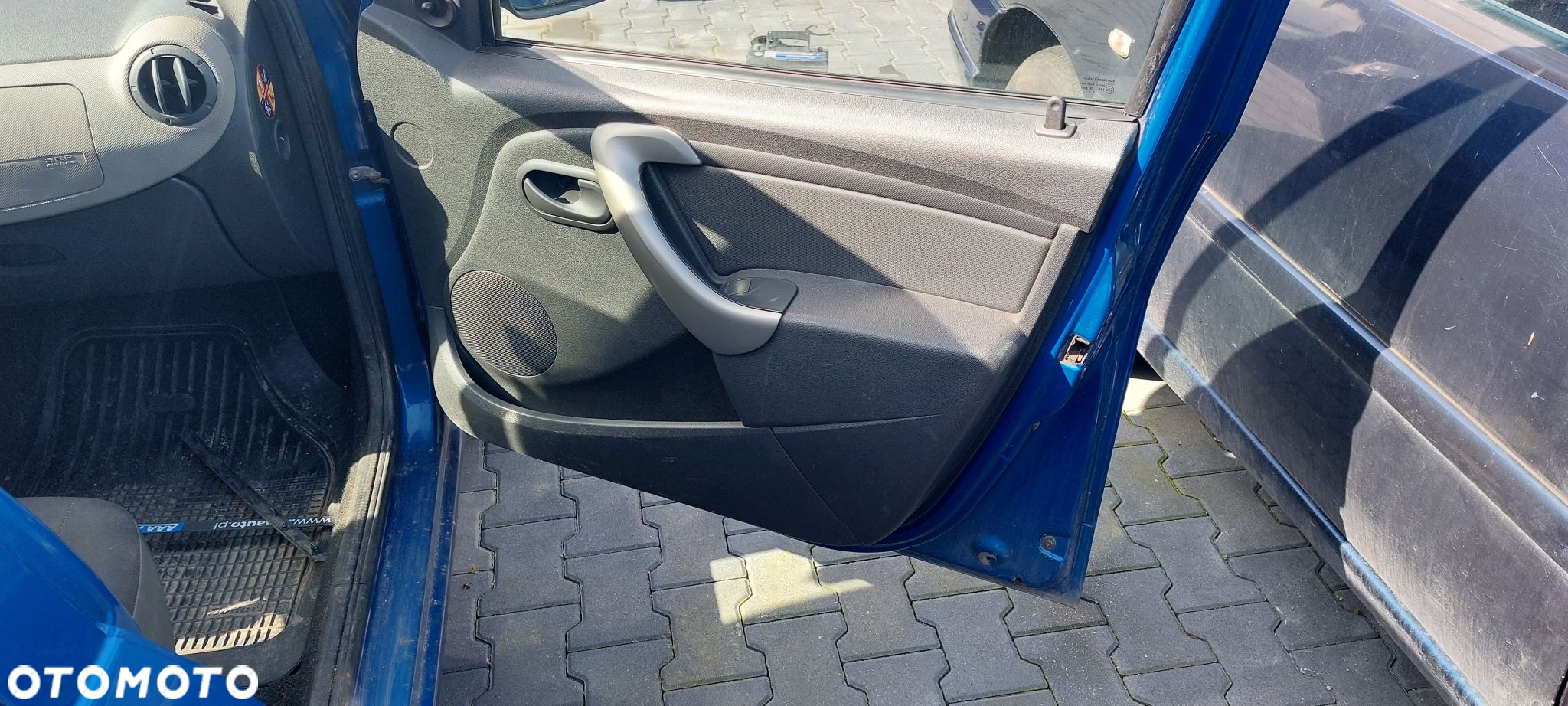 DRZWI KOMPLETNE PRAWY PRZÓD DACIA SANDERO I TERNA 5D - 3