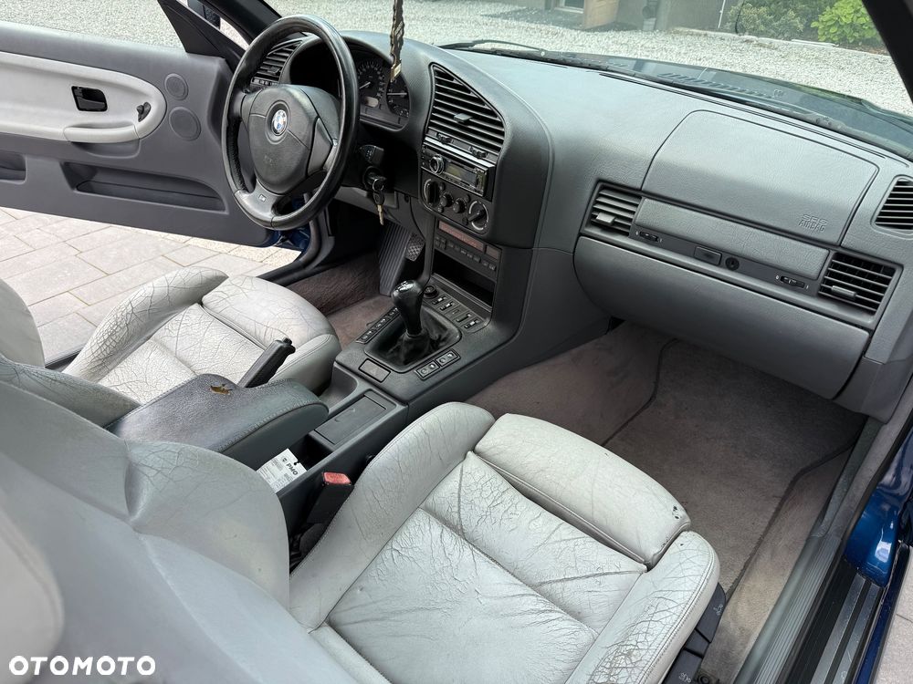 BMW Seria 3 320i - 14
