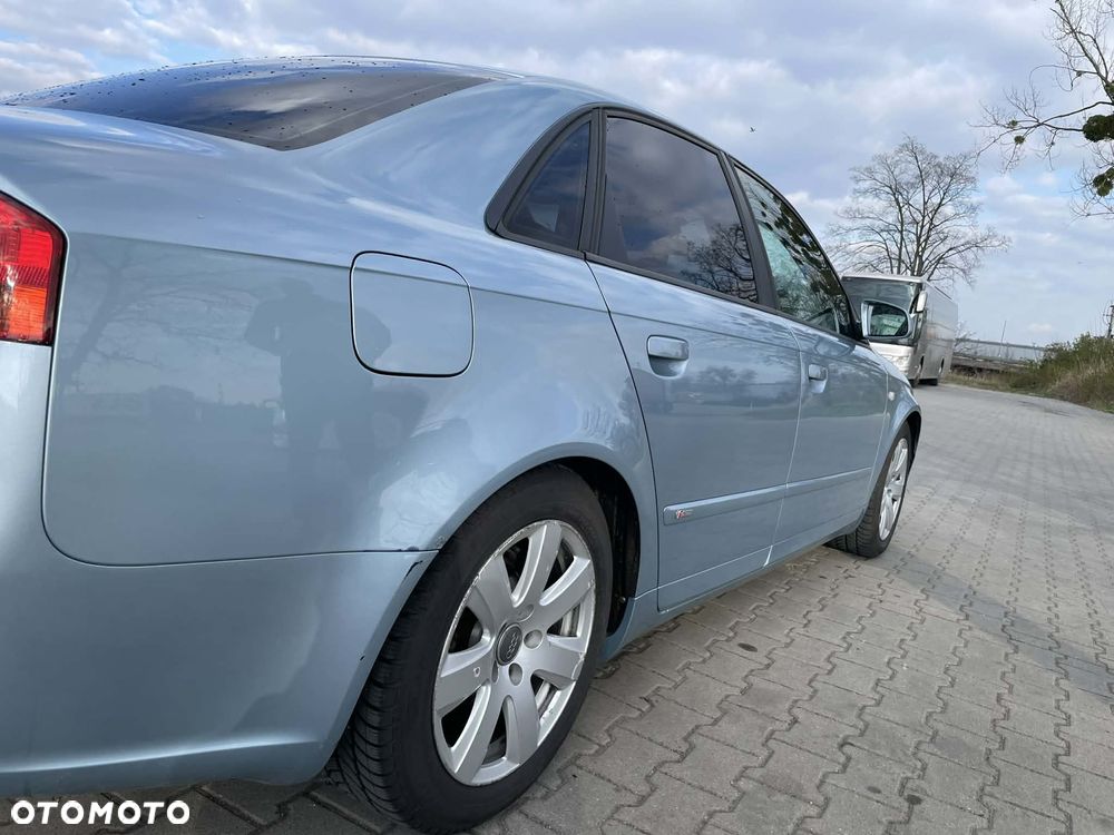 Audi A4 Avant - 8