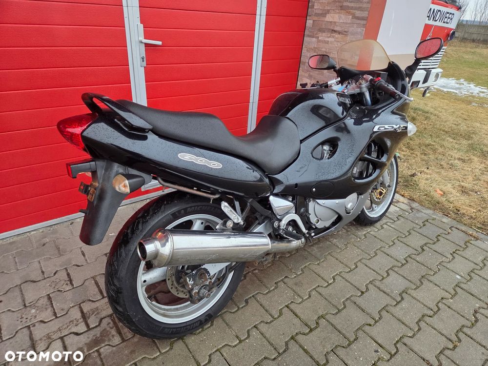 Suzuki GSX - 3