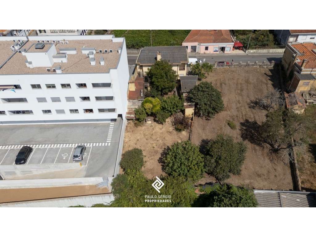 Terreno para construção na EN-109 Esmoriz, a 500m do Continente. - Grande imagem: 3/3