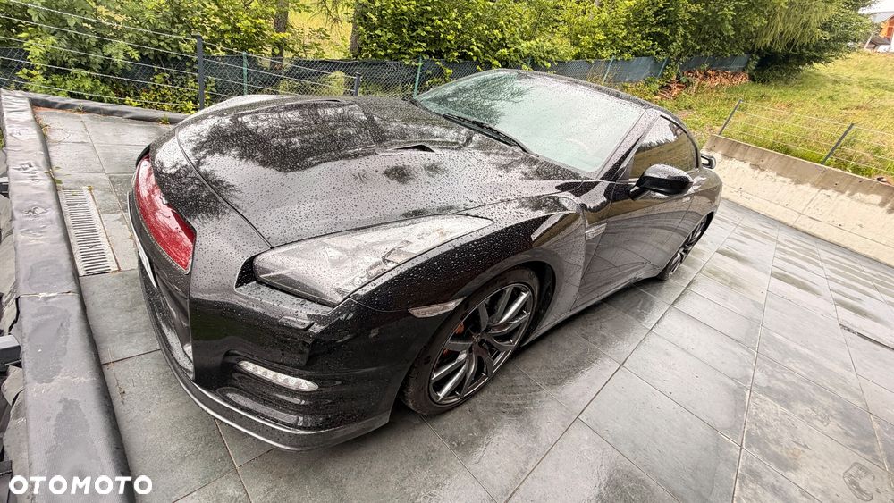 Nissan GT-R - 6