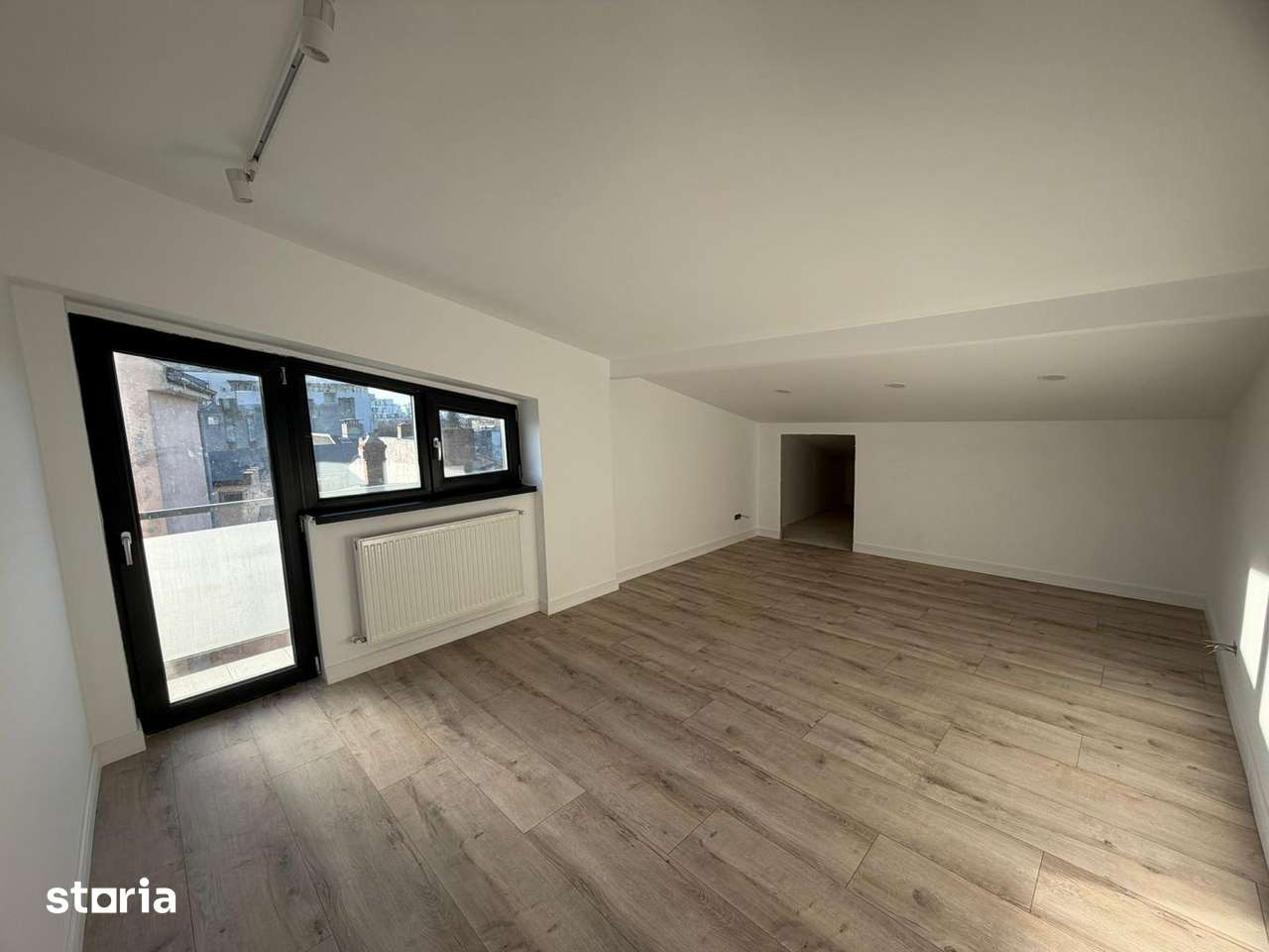 Apartament 3 camere direct proprietar,nelocuit bloc nou + loc parcare - Imagine principală: 5/14