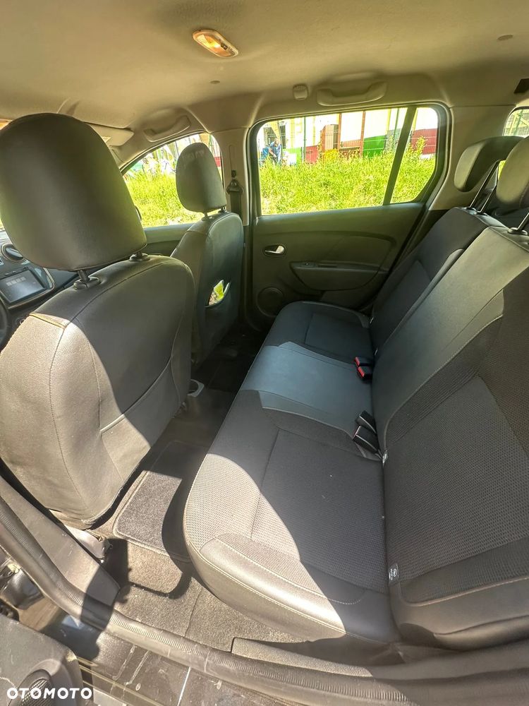 Dacia Logan TCe 90 S&S Stepway Celebration - 15