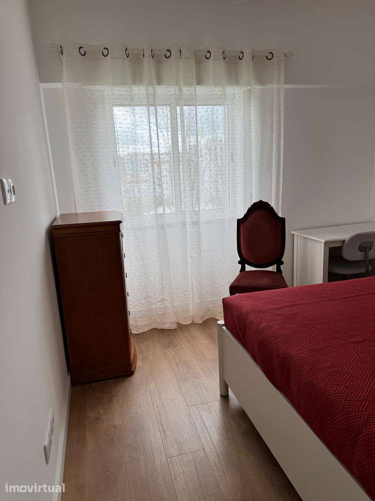 Quarto, Odivelas, Praceta Mário de Sá Carneiro - Grande imagem: 2/9