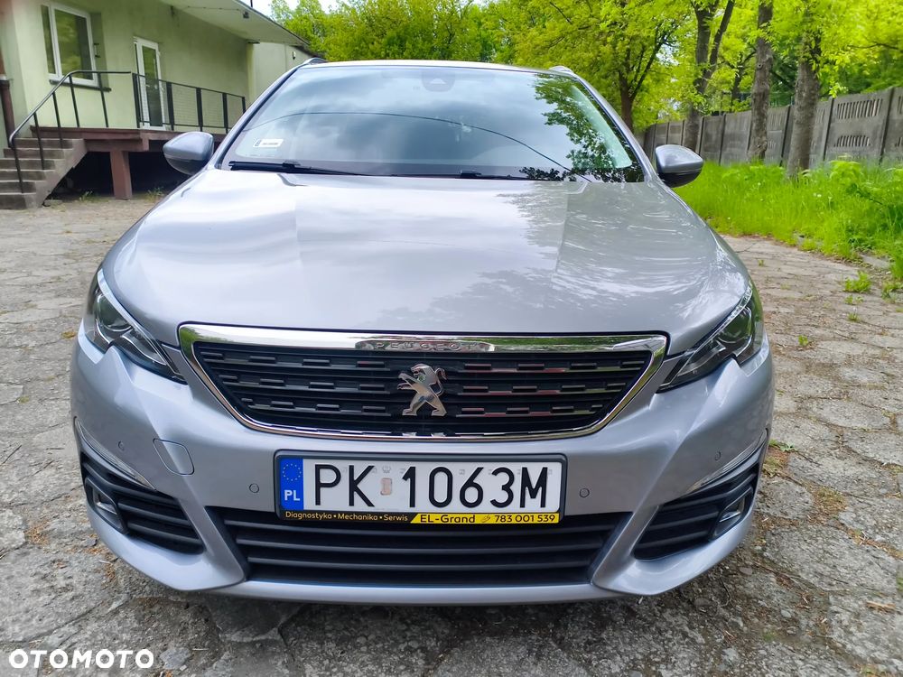 Peugeot 308 1.2 PureTech GPF Allure Pack S&S EAT8 - 12
