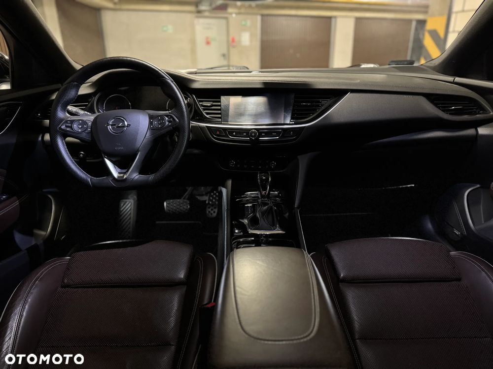 Opel Insignia - 16