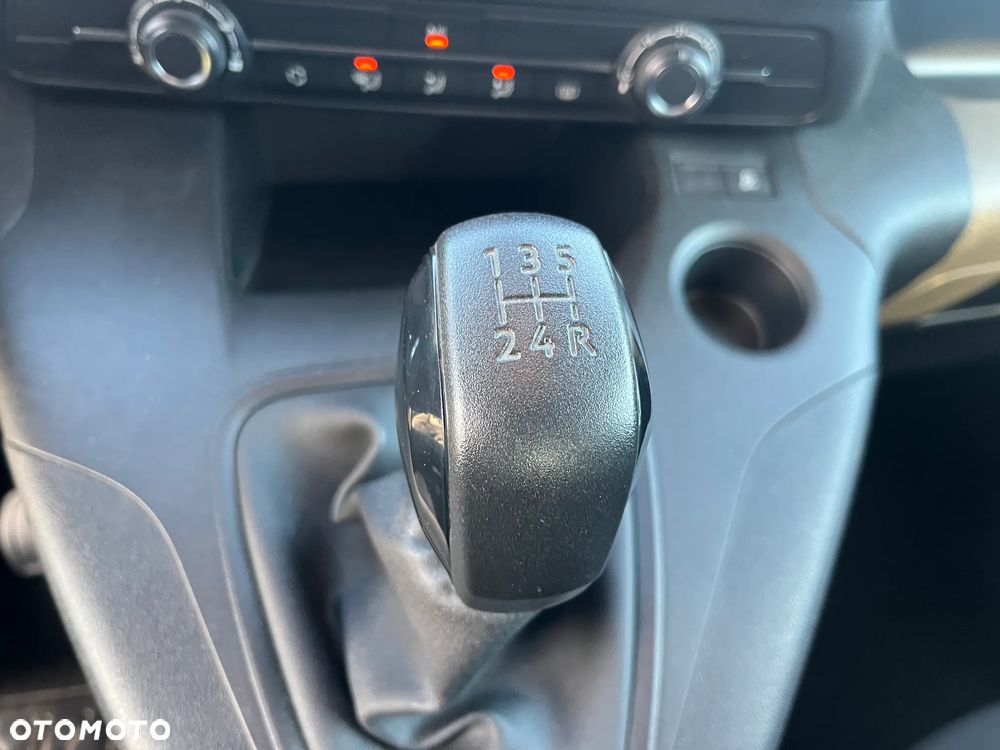 Peugeot Rifter - 25