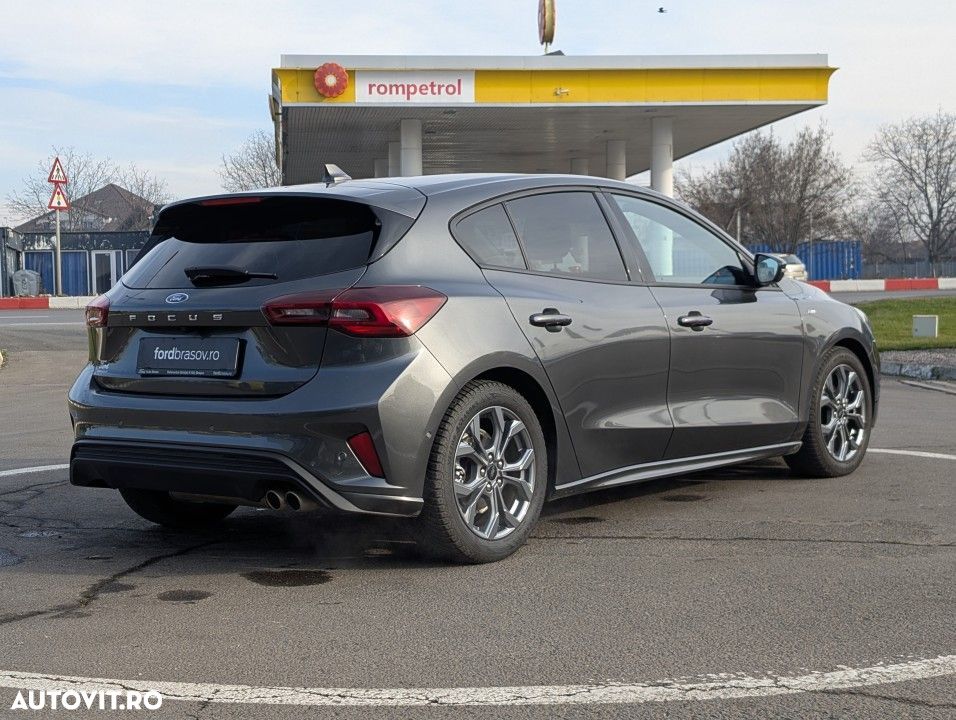Ford Focus - 10