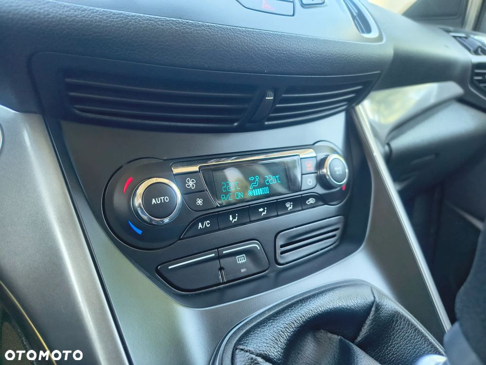 Ford Kuga 2.0 TDCi 2x4 Champions Edition - 29