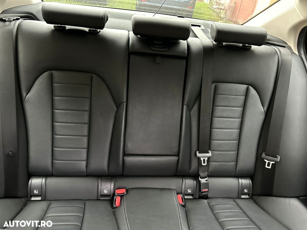 BMW Seria 3 320i AT - 9