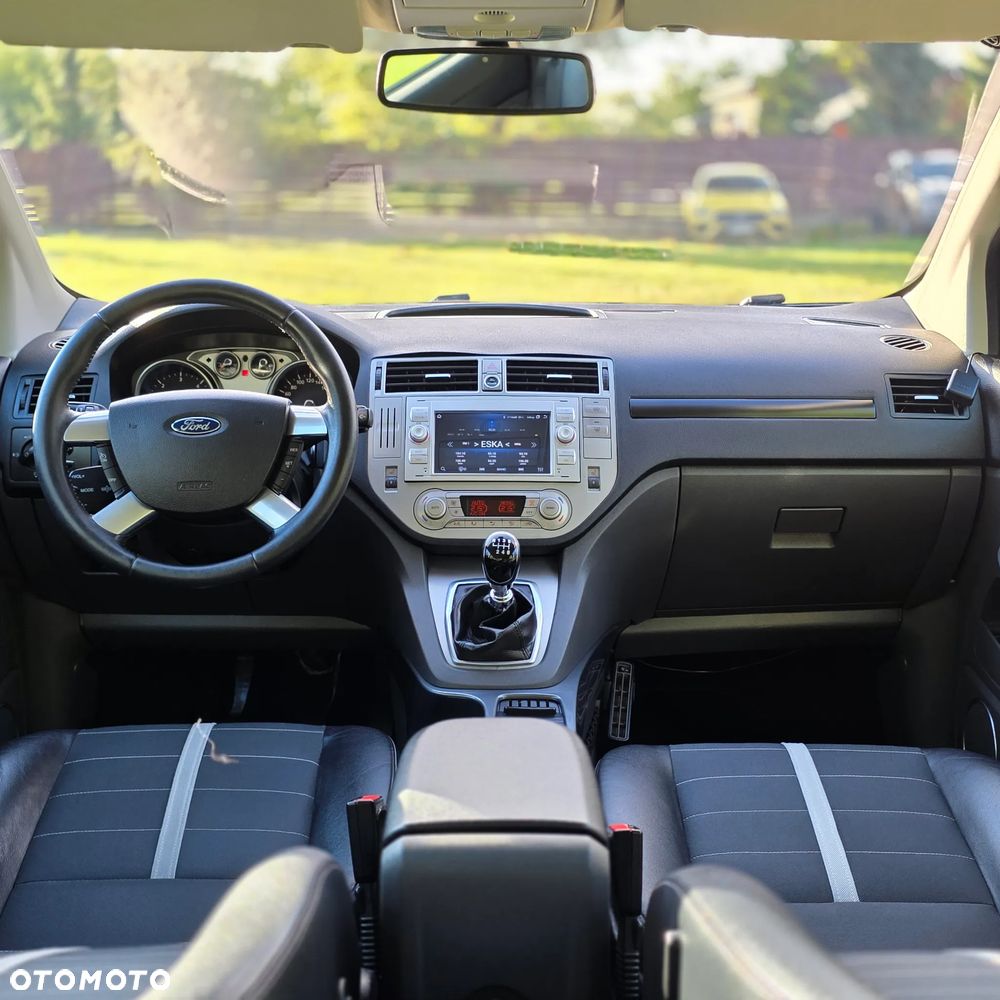 Ford Kuga 2.0 TDCi 4x4 Titanium - 21