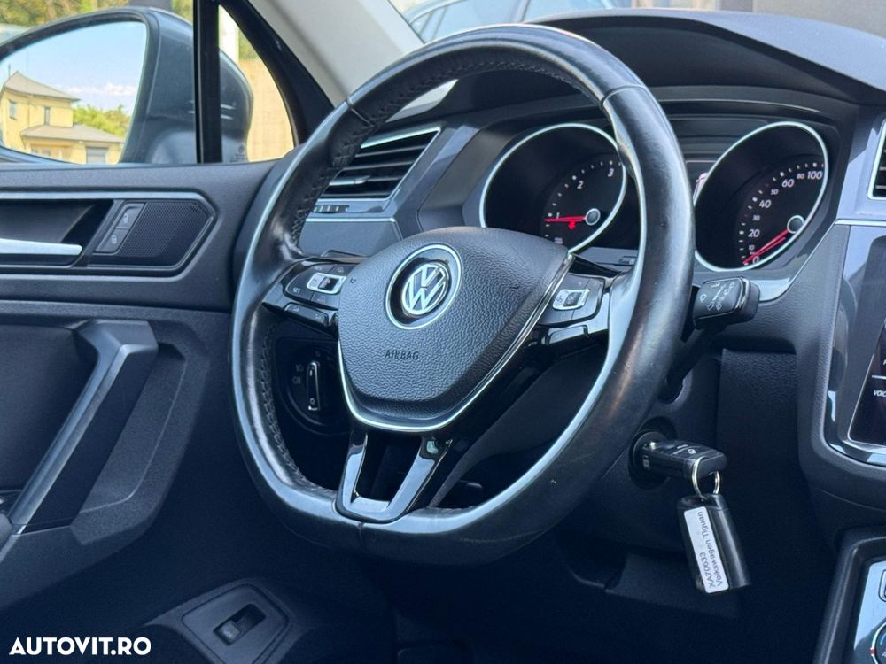 Volkswagen Tiguan - 12