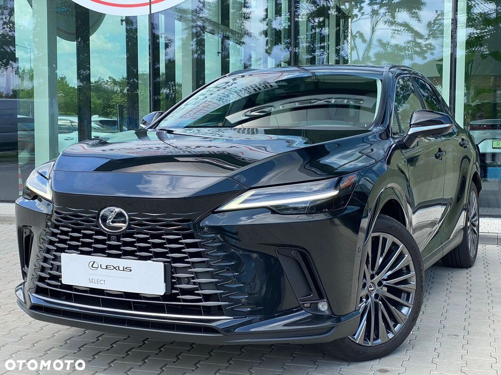 Lexus RX 450h+ Omotenashi - 10