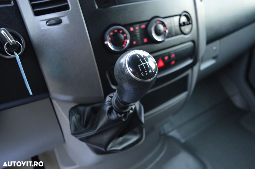 Volkswagen CRAFTER - 27