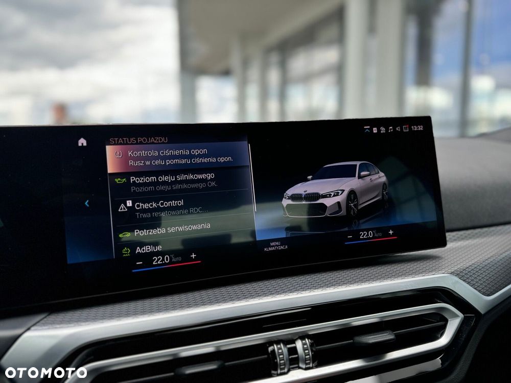 BMW Seria 3 318d M Sport - 28