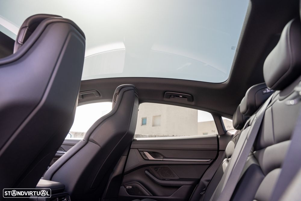 Porsche Taycan Bateria Performance Plus - 19