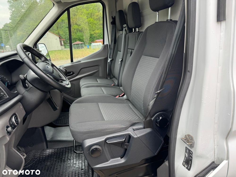 Ford Transit - 10