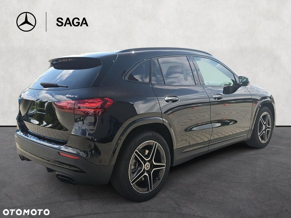Mercedes-Benz GLA - 6
