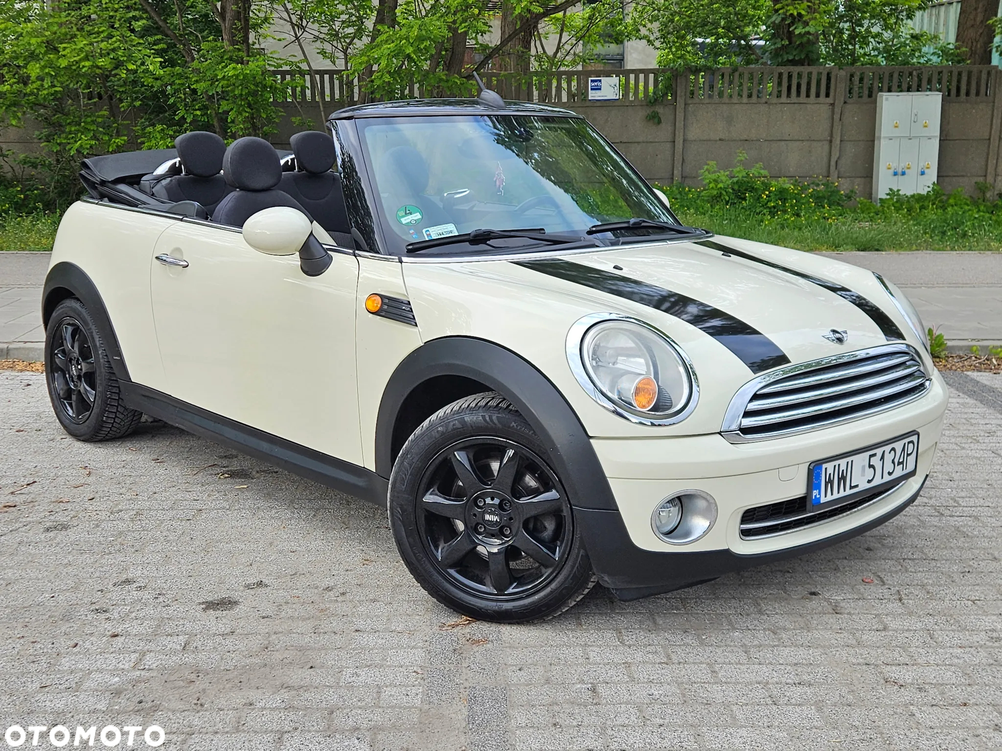 MINI Cooper Cabrio - 22