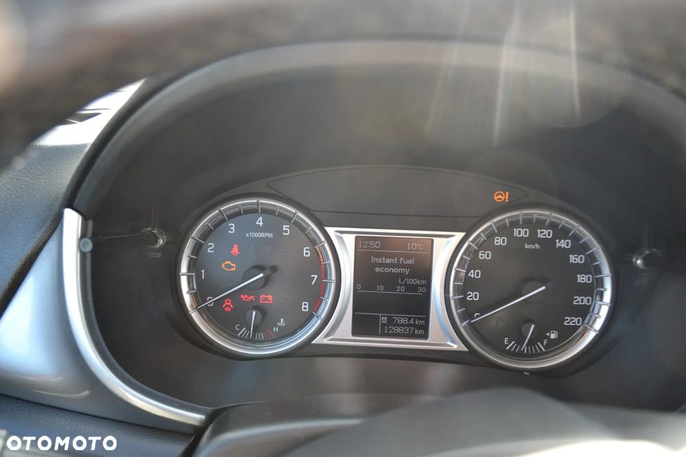 Suzuki Vitara - 12