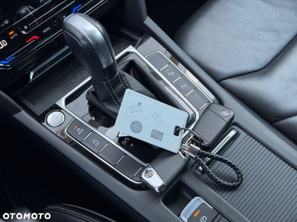 Volkswagen Arteon 2.0 TDI R-Line DSG - 41