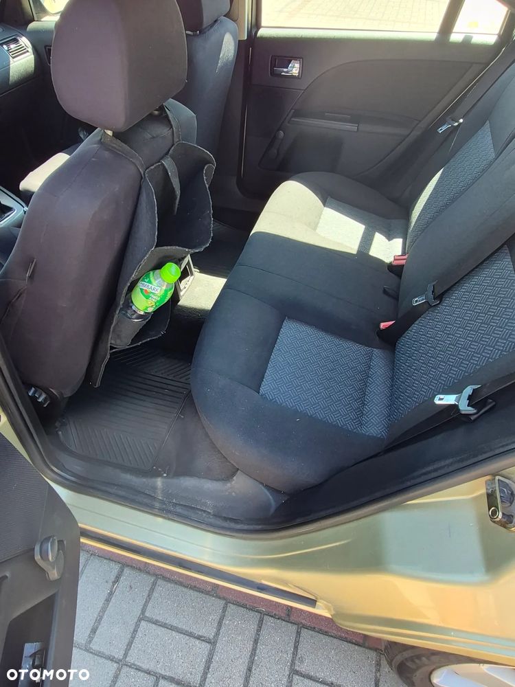 Ford Mondeo 1.8 Silver X - 12