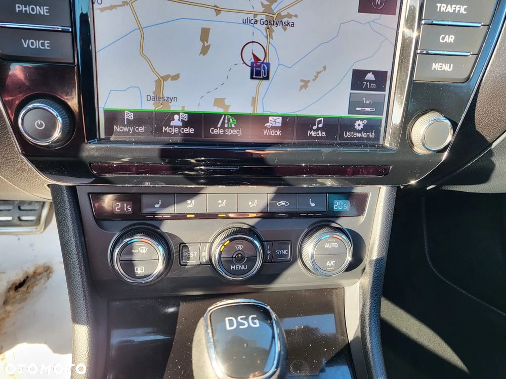 Skoda Superb 2.0 TDI Sportline DSG - 15