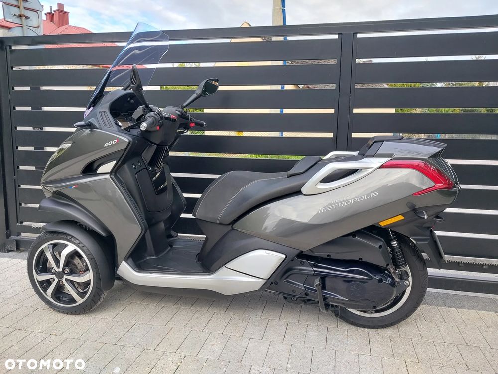 Peugeot Metropolis - 4