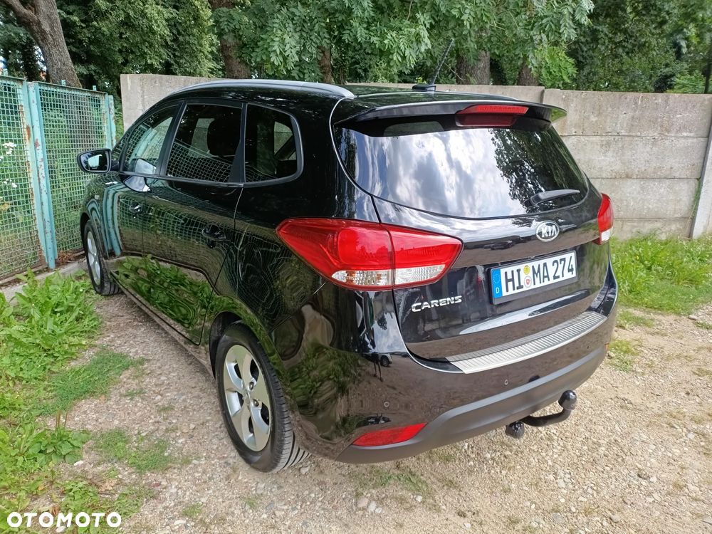 Kia Carens 1.7 CRDi L 7os - 15
