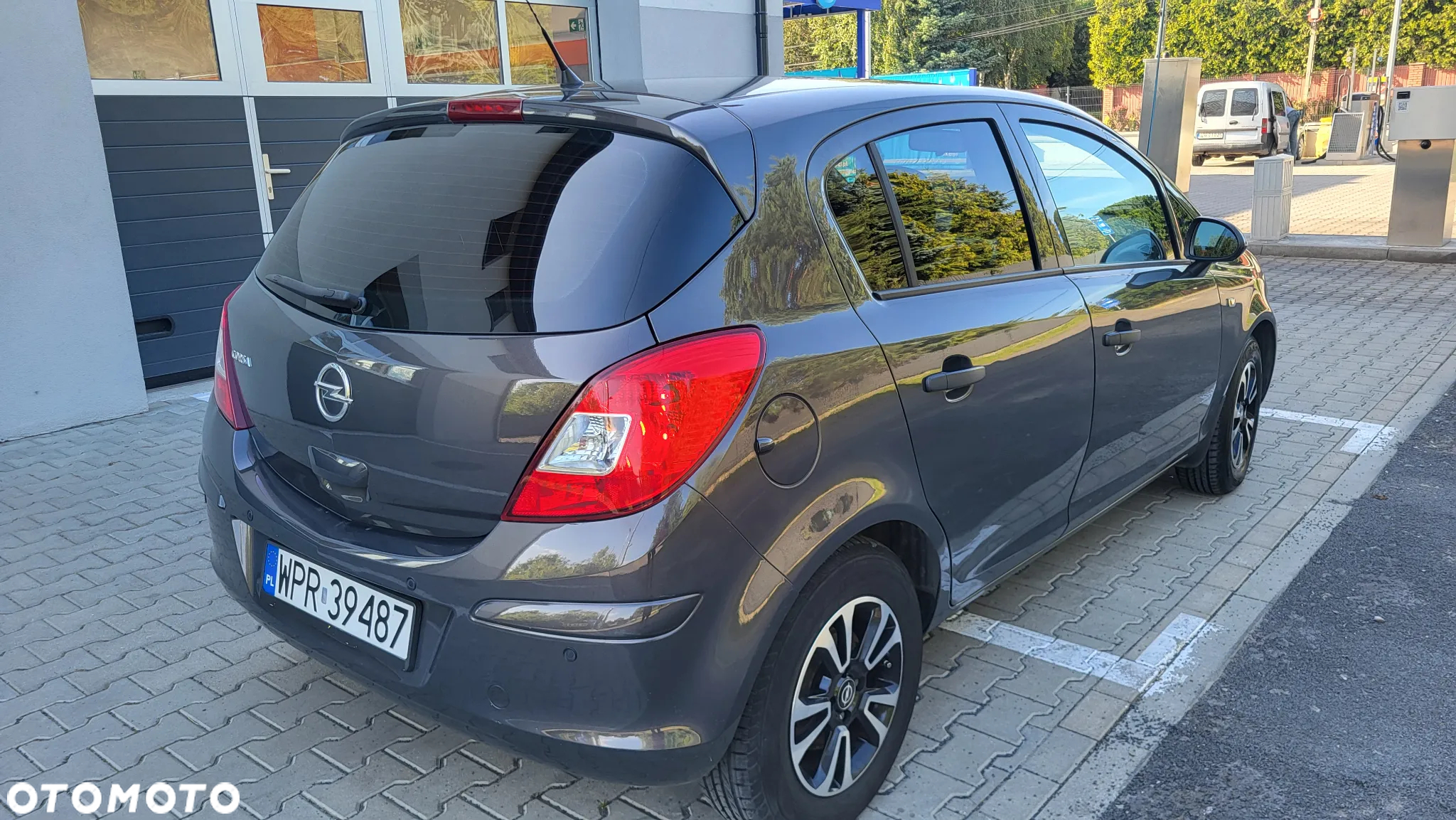 Opel Corsa 1.2 16V Enjoy - 6