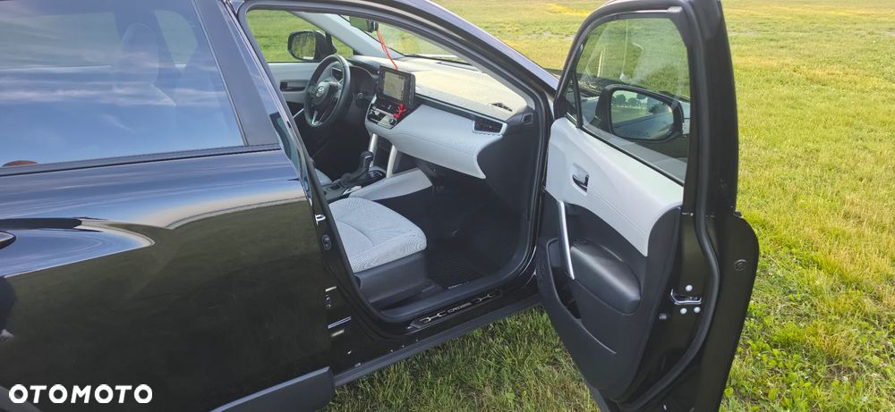 Toyota Corolla Cross - 16