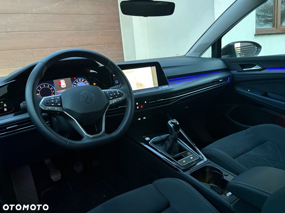 Volkswagen Golf - 21