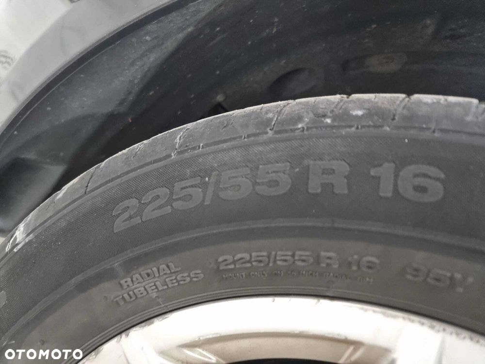 Mercedes-Benz Klasa E - 26