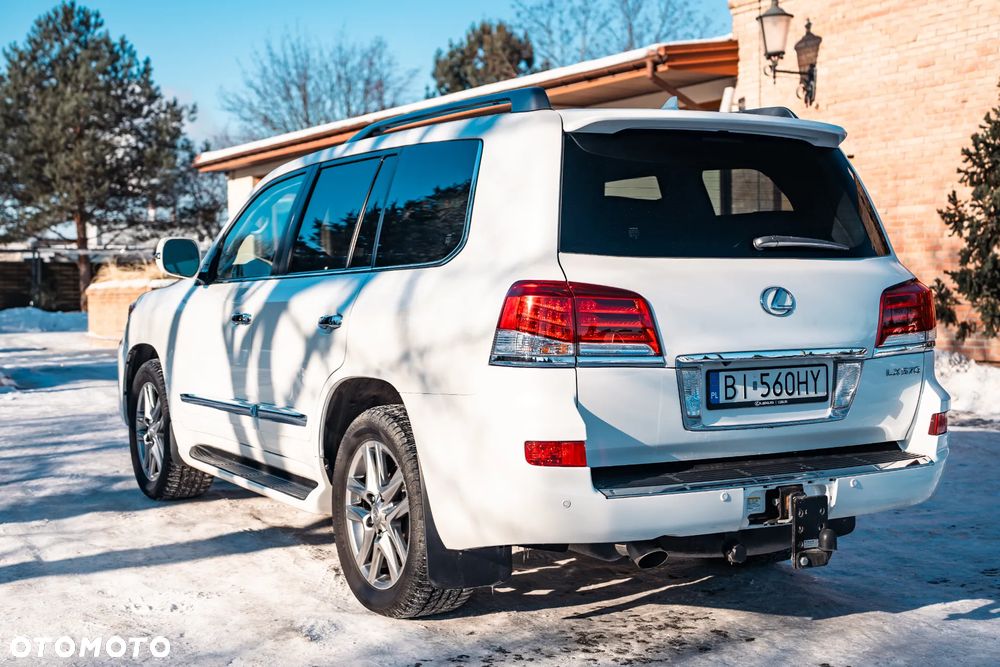 Lexus LX 570 Omotenashi - 5