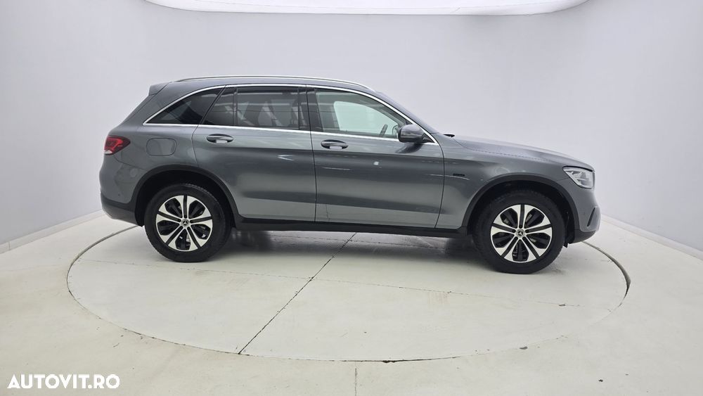 Mercedes-Benz GLC 300 e 4MATIC - 5